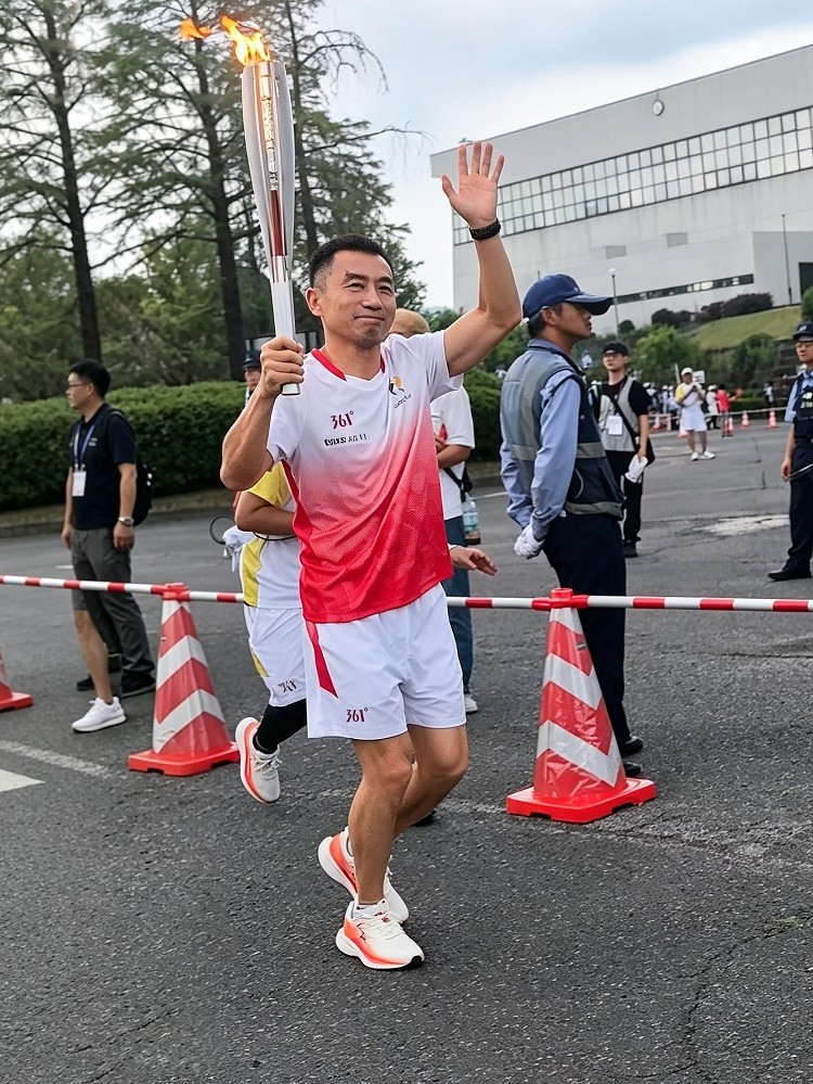 济南黄总.jpg
