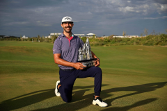 ECCO®高尔夫系列品牌大使ERIK VAN ROOYEN再次夺得PGA巡回赛冠军
